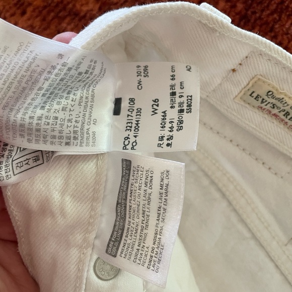 Levi’s 501 Shorts - White - 26 - Picture 6 of 8
